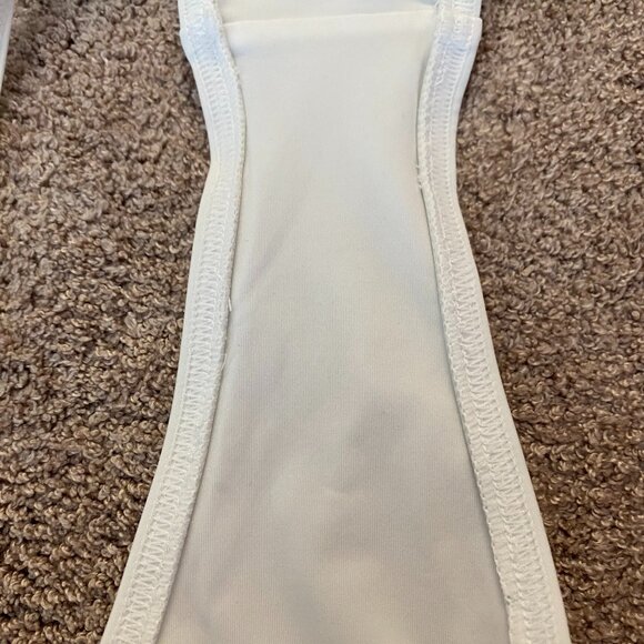 Babaton scoopneck bikini top & banded bottom - (size M) - Picture 12 of 16